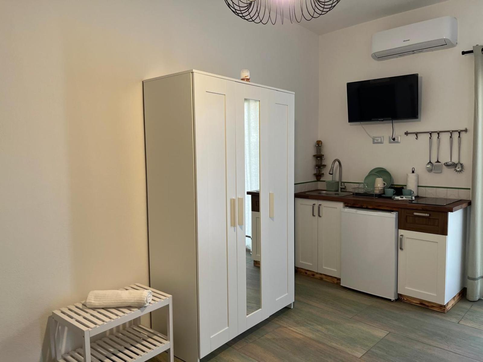 Casa Vacanze Green House 泰拉西尼 外观 照片