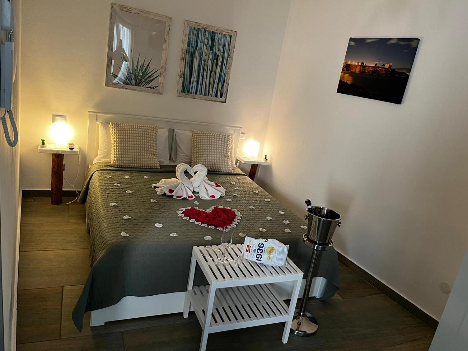 Casa Vacanze Green House 泰拉西尼 外观 照片